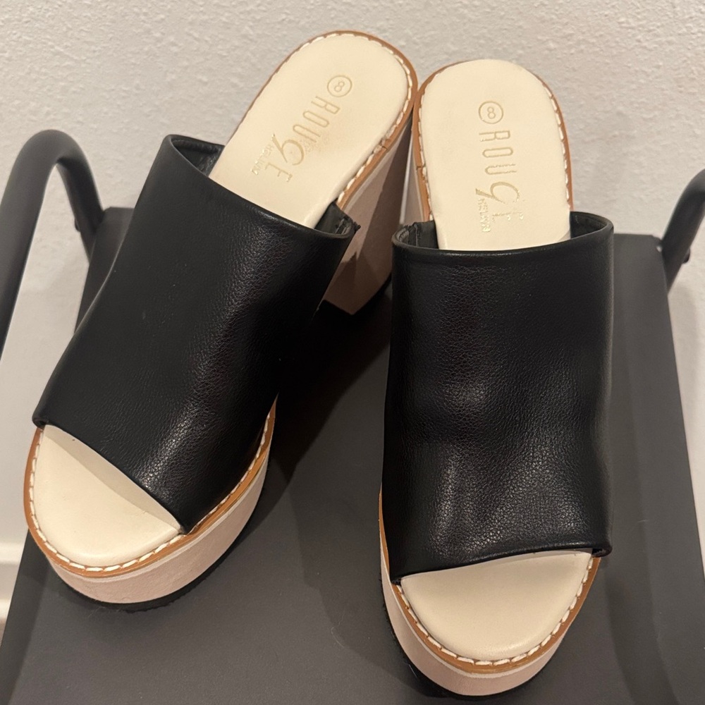 Rouge Helium Black and Cream Women's Mules